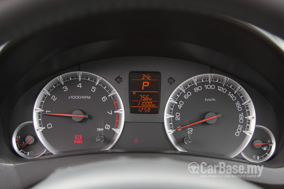 Suzuki Swift Mk3  (2013) Interior