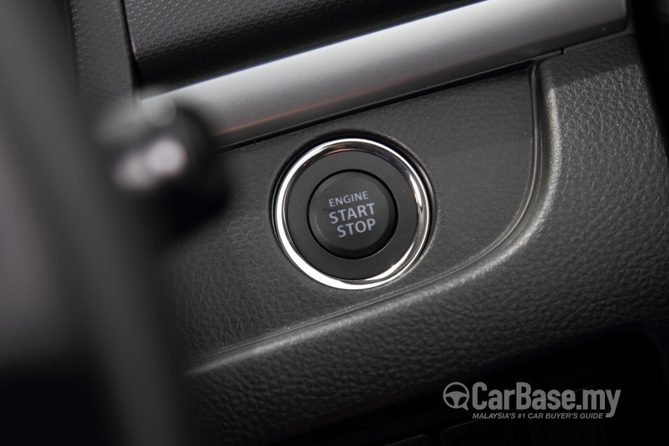 Suzuki Swift Mk3  (2013) Interior