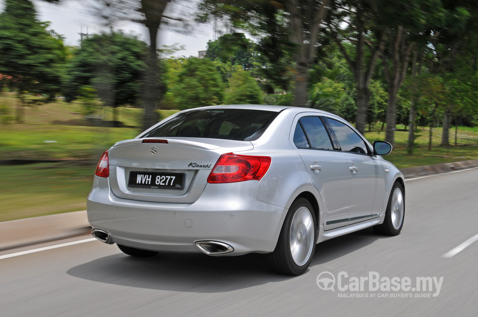 Suzuki Kizashi Mk1 (2012) Exterior