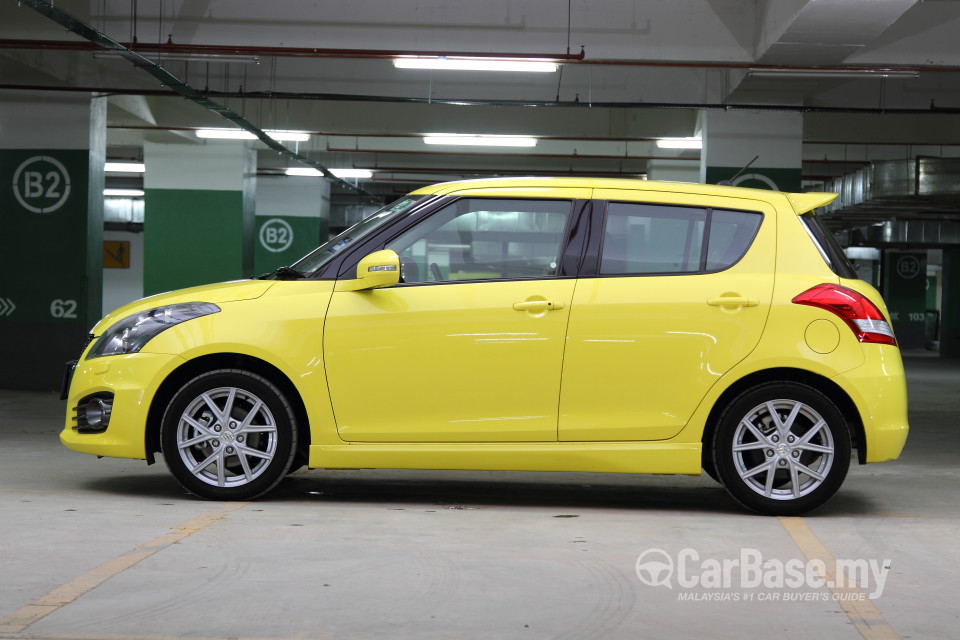 Suzuki Swift Sport ZC32S (2013) Exterior