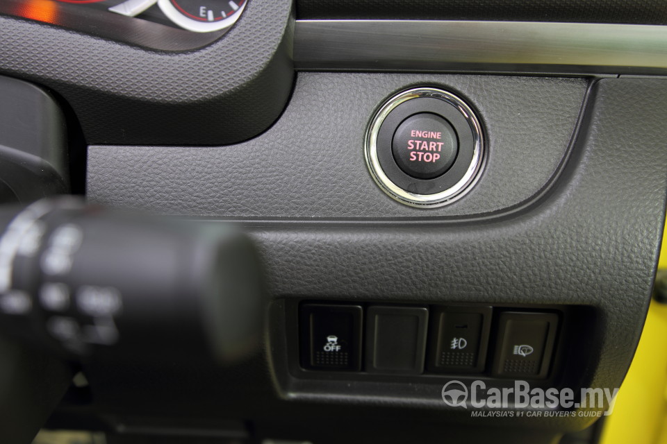 Suzuki Swift Sport ZC32S (2013) Interior
