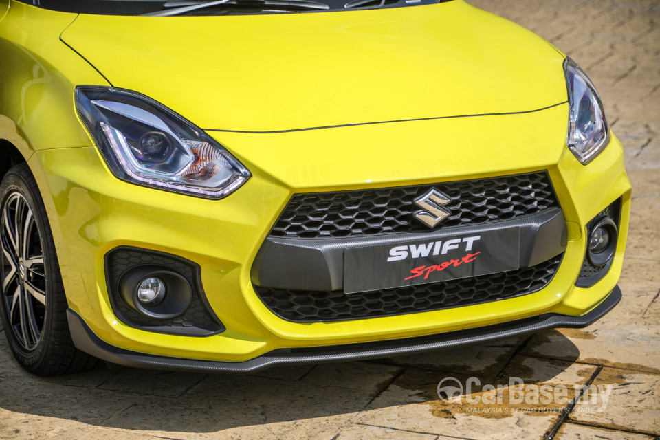 Suzuki Swift Sport ZC33S (2021) Exterior