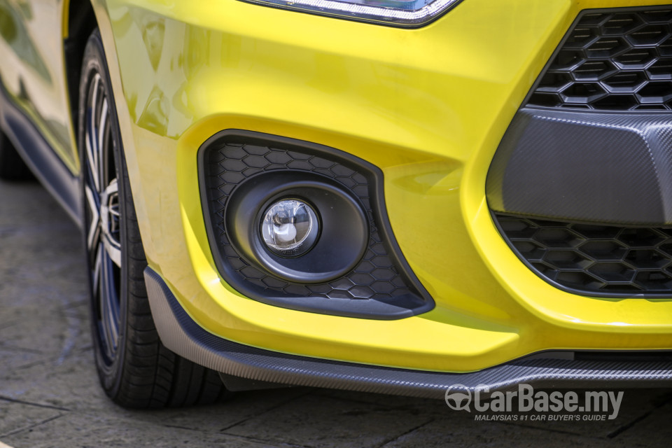 Suzuki Swift Sport ZC33S (2021) Exterior