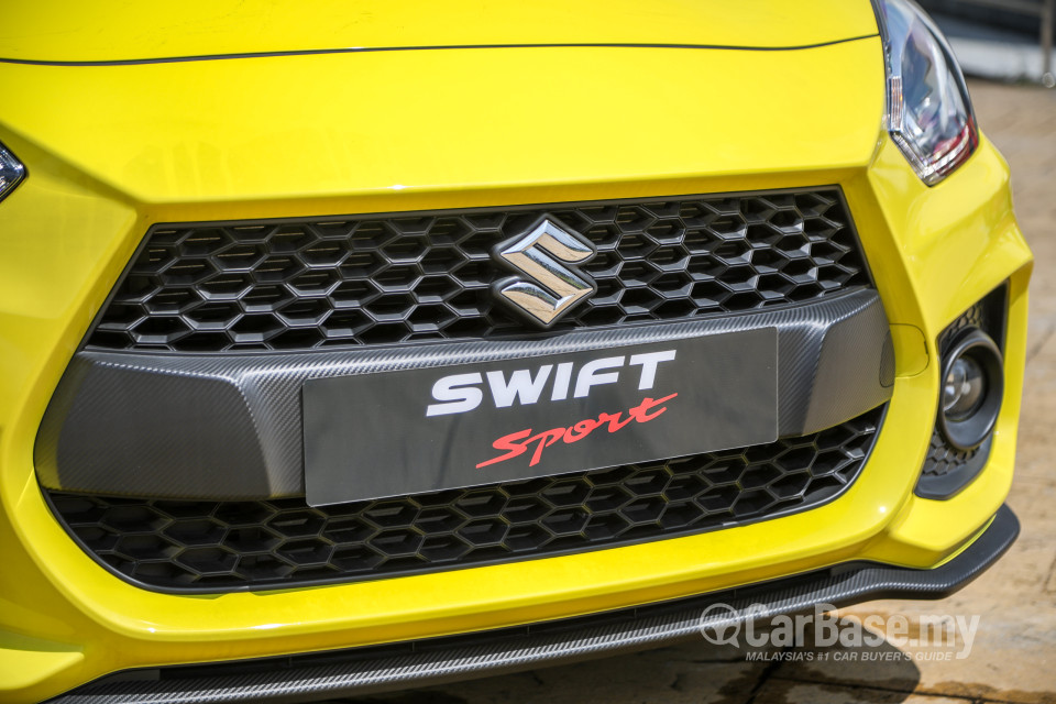 Suzuki Swift Sport ZC33S (2021) Exterior