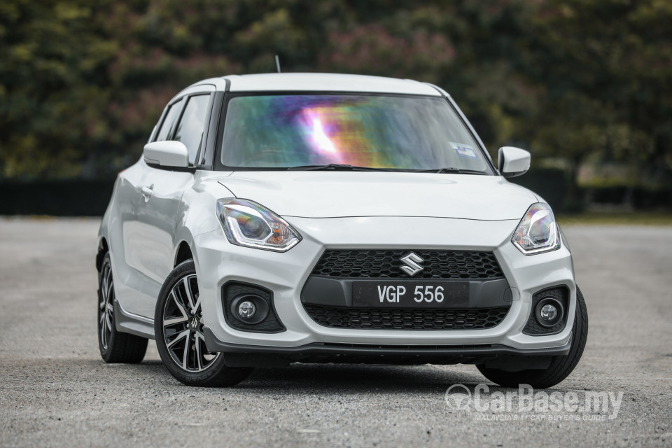 Suzuki Swift Sport ZC33S (2021) Exterior