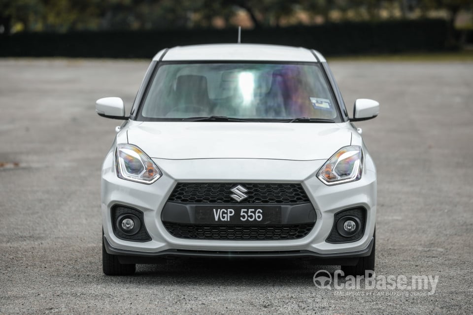 Suzuki Swift Sport ZC33S (2021) Exterior