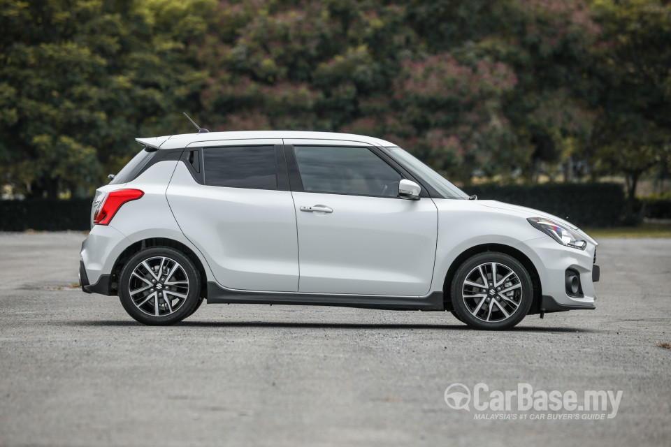 Suzuki Swift Sport ZC33S (2021) Exterior