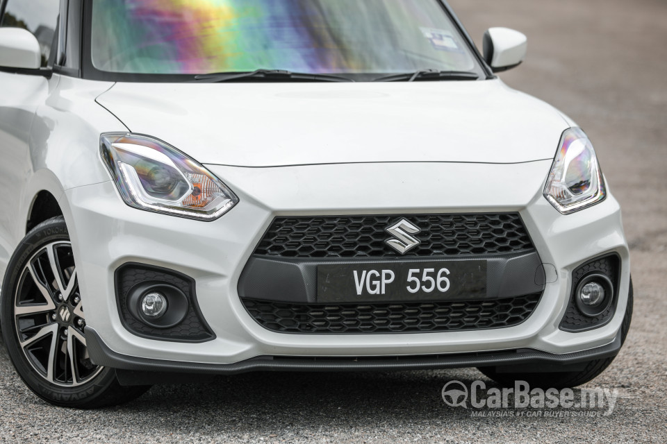 Suzuki Swift Sport ZC33S (2021) Exterior
