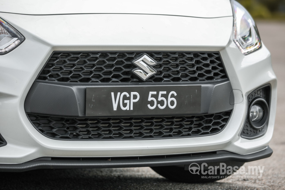 Suzuki Swift Sport ZC33S (2021) Exterior