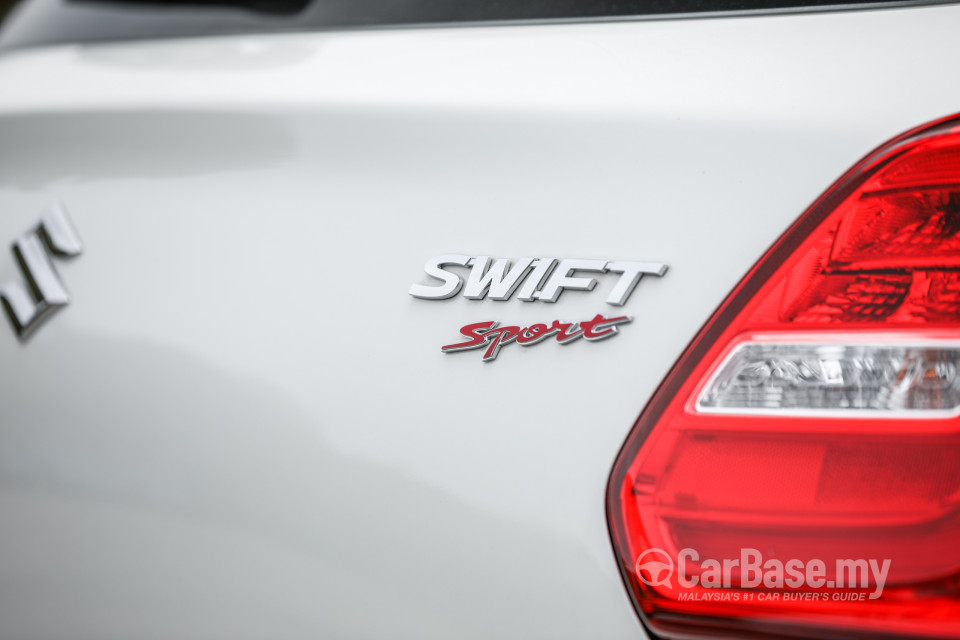 Suzuki Swift Sport ZC33S (2021) Exterior