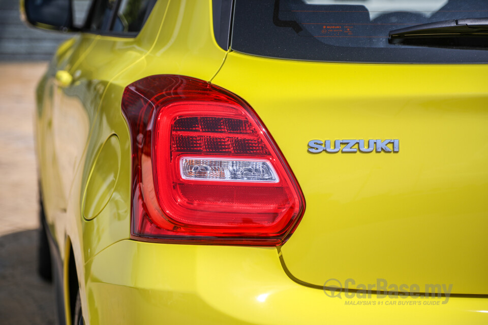 Suzuki Swift Sport ZC33S (2021) Exterior