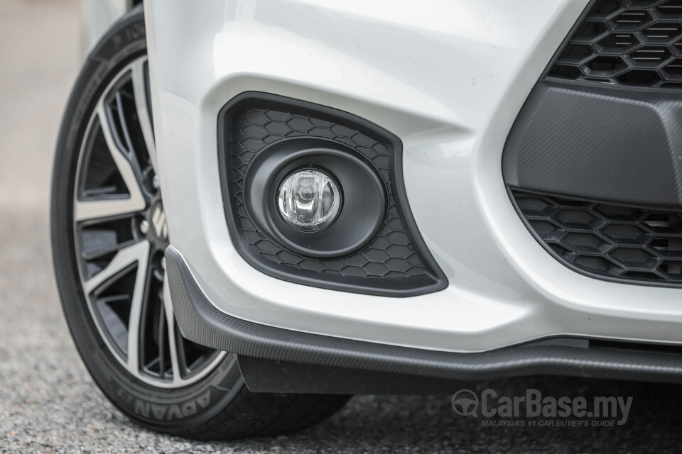 Suzuki Swift Sport ZC33S (2021) Exterior