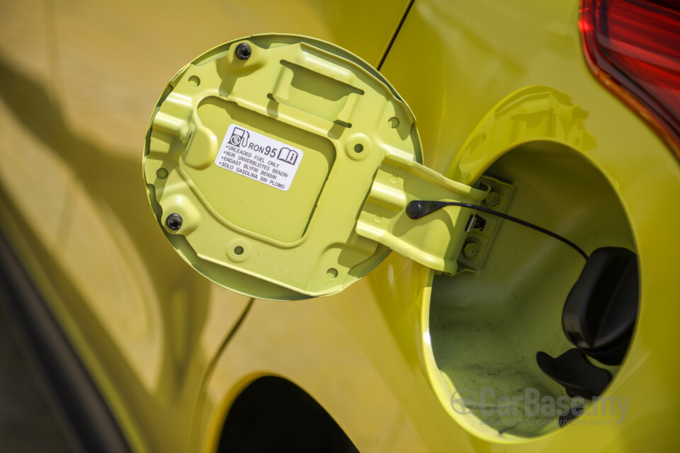 Suzuki Swift Sport ZC33S (2021) Exterior