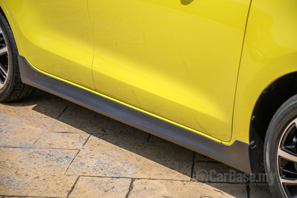 Suzuki Swift Sport ZC33S (2021) Exterior
