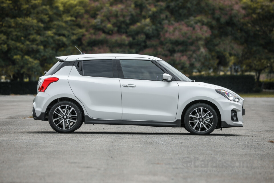 Suzuki Swift Sport ZC33S (2021) Exterior