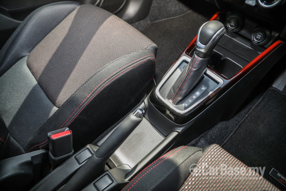 Suzuki Swift Sport ZC33S (2021) Interior