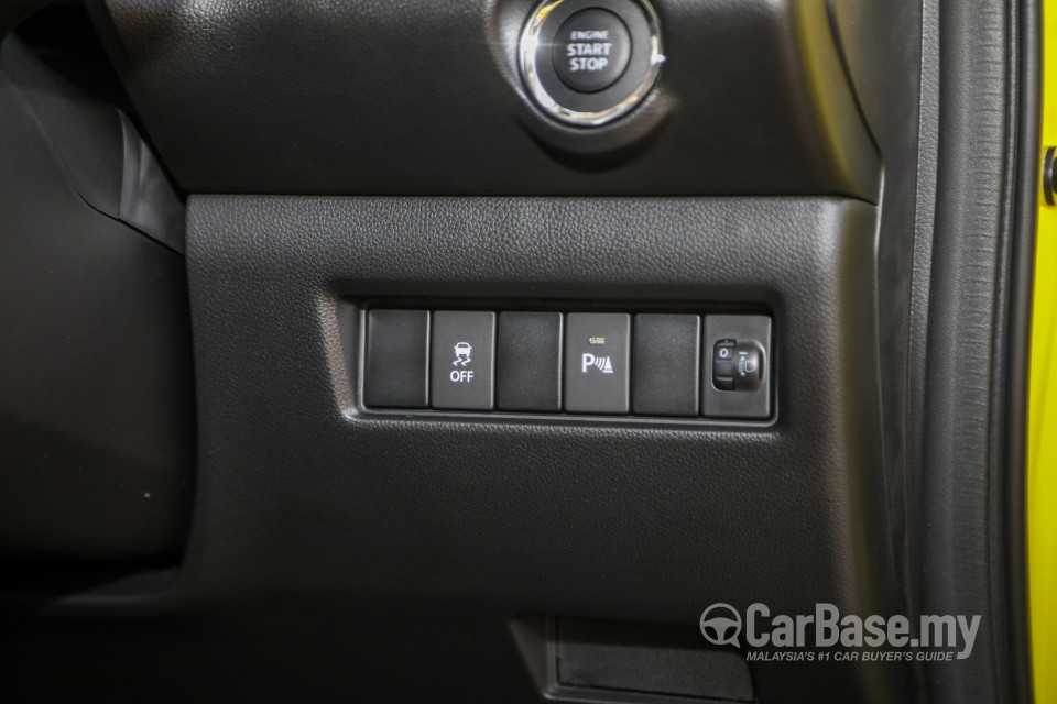 Suzuki Swift Sport ZC33S (2021) Interior
