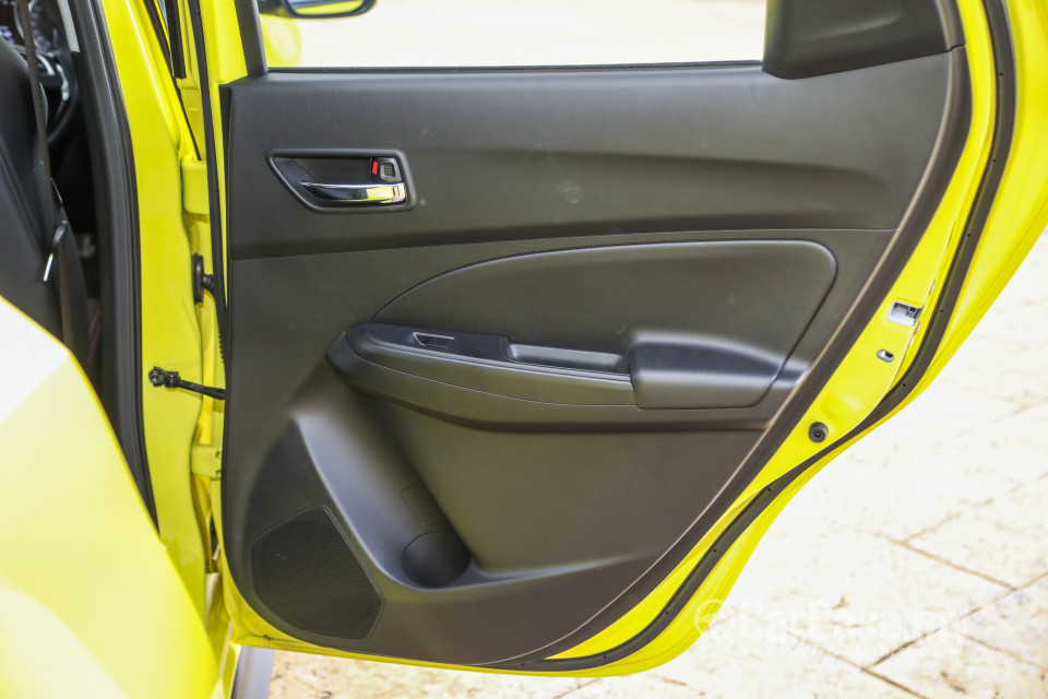 Suzuki Swift Sport ZC33S (2021) Interior