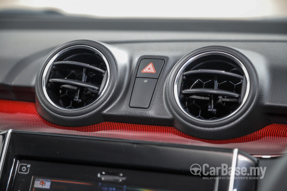 Suzuki Swift Sport ZC33S (2021) Interior