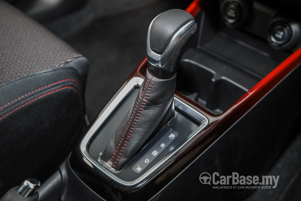 Suzuki Swift Sport ZC33S (2021) Interior