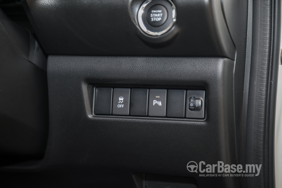 Suzuki Swift Sport ZC33S (2021) Interior