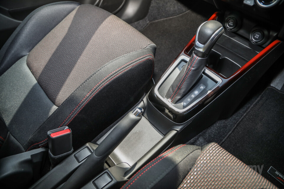 Suzuki Swift Sport ZC33S (2021) Interior