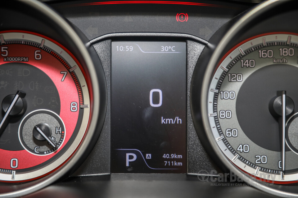 Suzuki Swift Sport ZC33S (2021) Interior