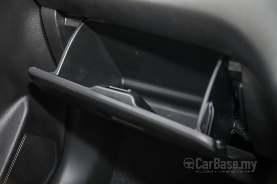 Suzuki Swift Sport ZC33S (2021) Interior