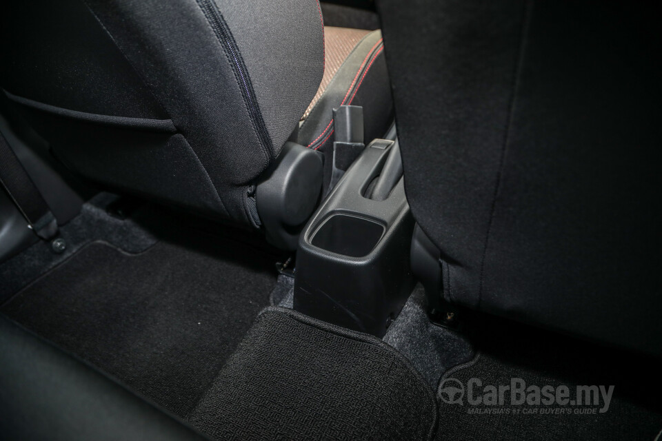 Suzuki Swift Sport ZC33S (2021) Interior