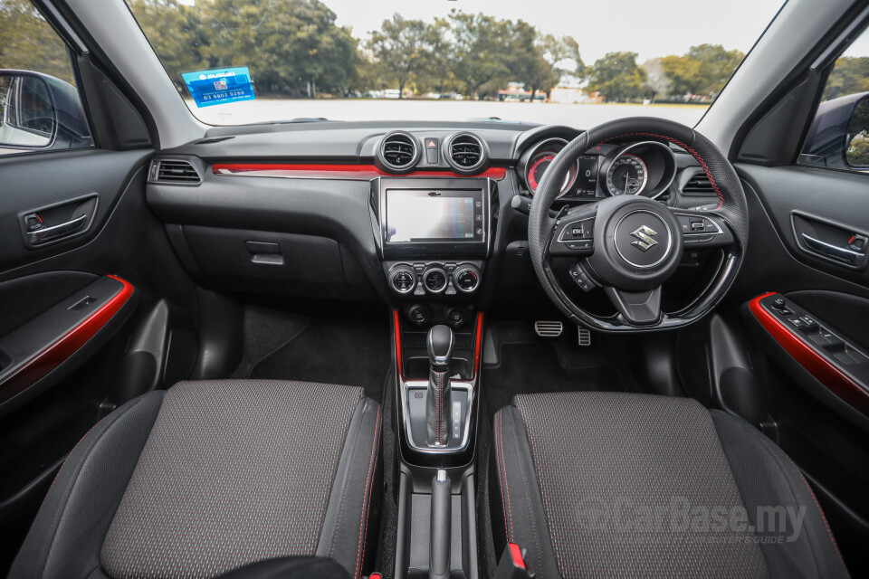 Suzuki Swift Sport ZC33S (2021) Interior