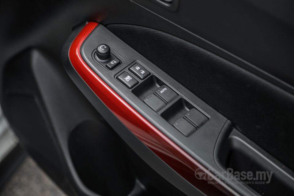 Suzuki Swift Sport ZC33S (2021) Interior