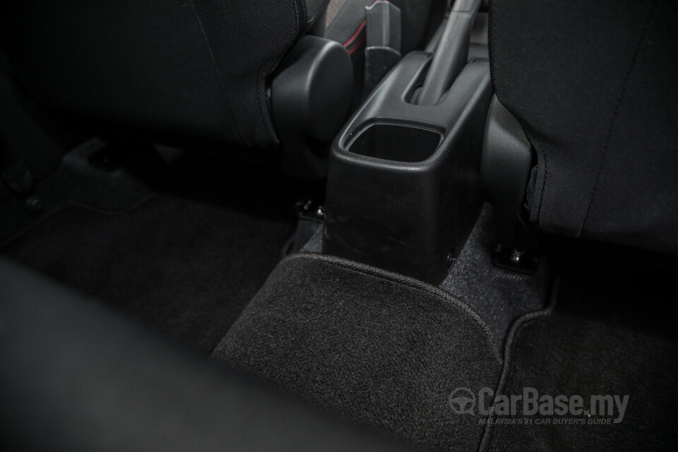 Suzuki Swift Sport ZC33S (2021) Interior