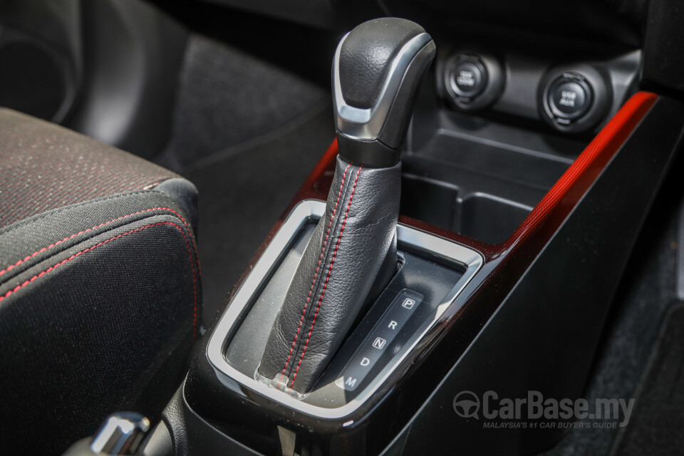 Suzuki Swift Sport ZC33S (2021) Interior