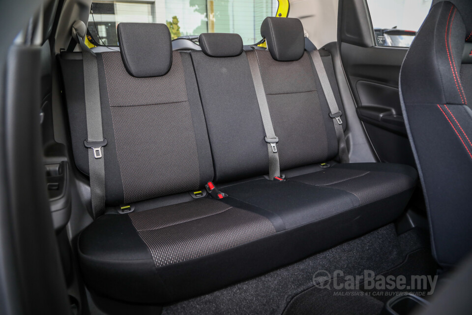 Suzuki Swift Sport ZC33S (2021) Interior