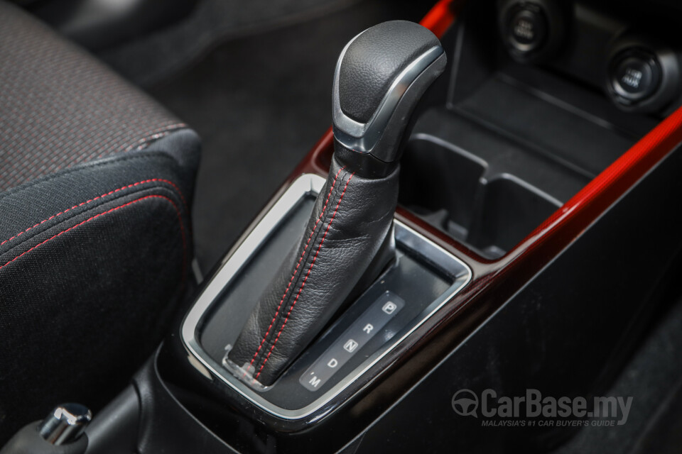 Suzuki Swift Sport ZC33S (2021) Interior