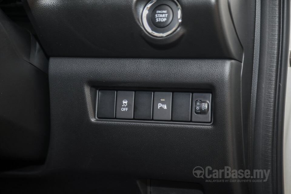 Suzuki Swift Sport ZC33S (2021) Interior