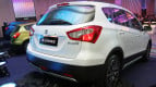 Suzuki S-Cross Exterior photo