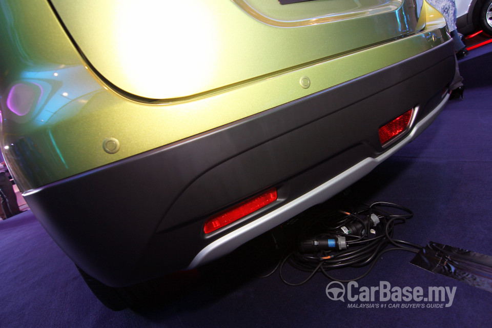 Suzuki S-Cross SX4 Mk2 (2014) Exterior