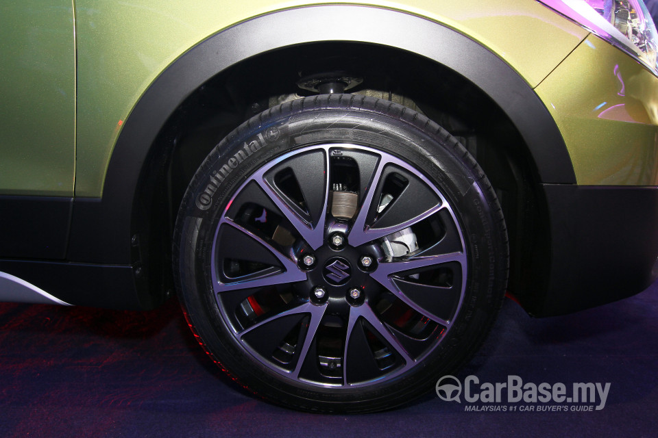 Suzuki S-Cross SX4 Mk2 (2014) Exterior