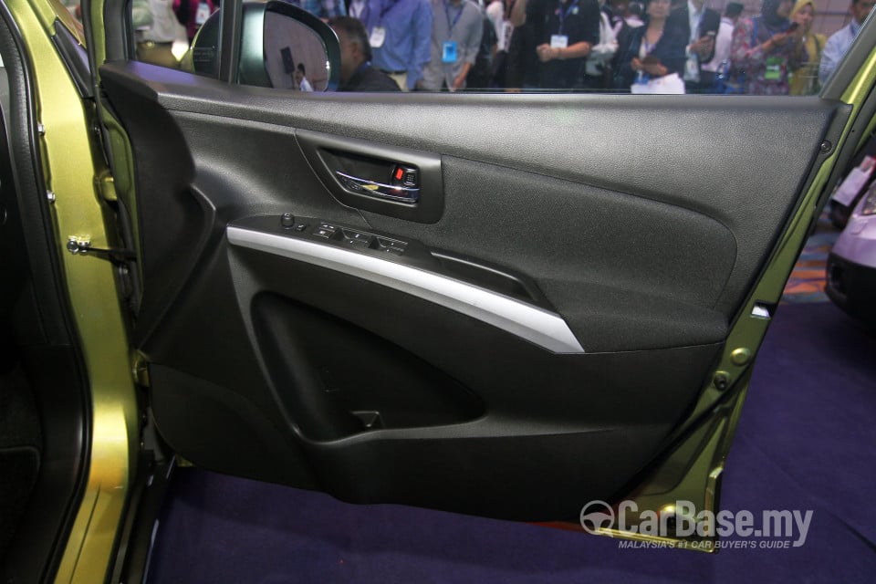 Suzuki S-Cross SX4 Mk2 (2014) Interior