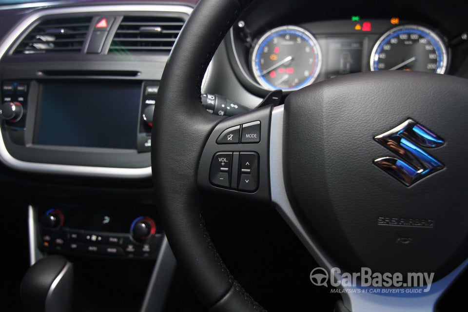 Suzuki S-Cross SX4 Mk2 (2014) Interior
