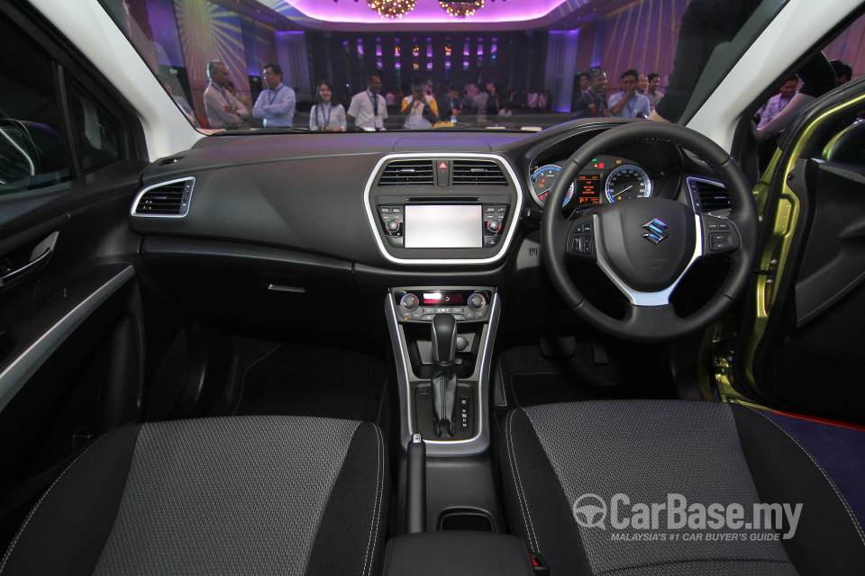 Suzuki S-Cross SX4 Mk2 (2014) Interior