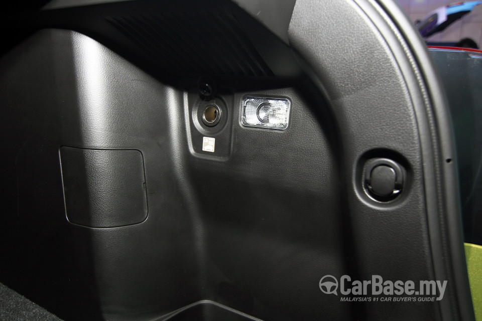 Suzuki S-Cross SX4 Mk2 (2014) Interior