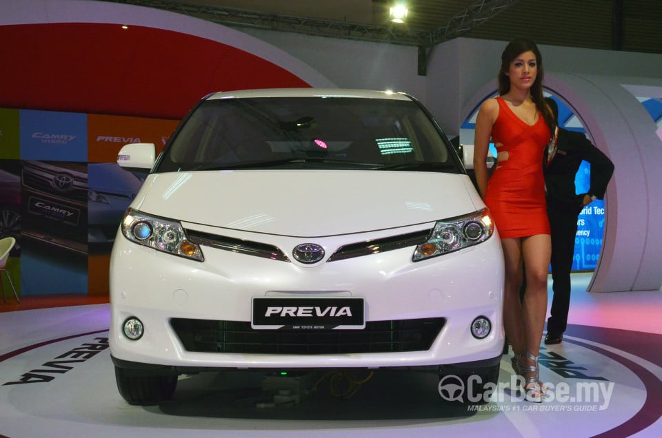 Toyota Previa ACR50 (2013) Exterior