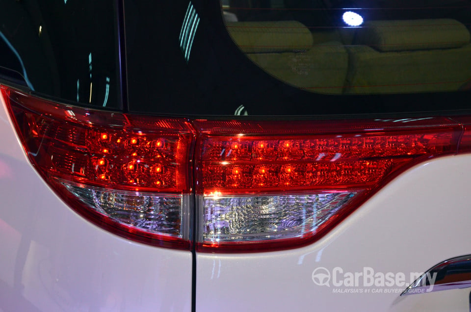 Toyota Previa ACR50 (2013) Exterior