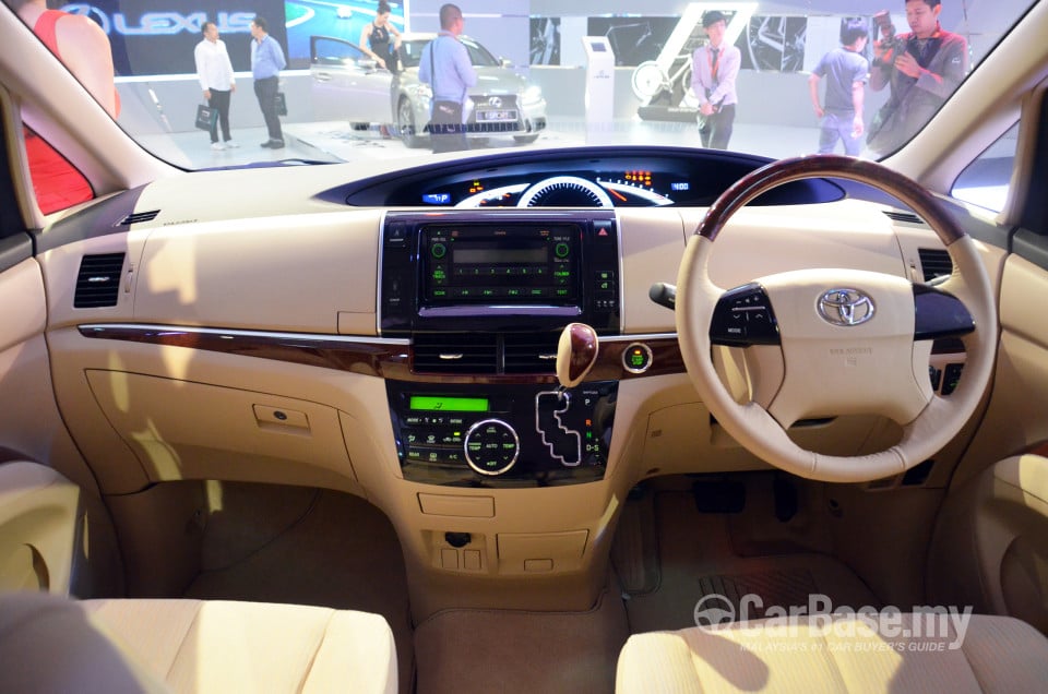 Toyota Previa ACR50 (2013) Interior
