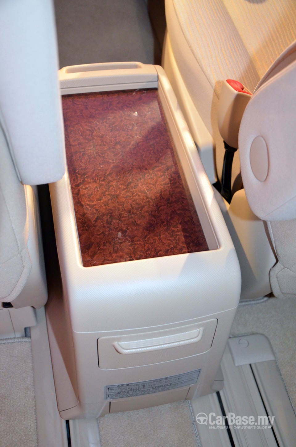 Toyota Previa ACR50 (2013) Interior