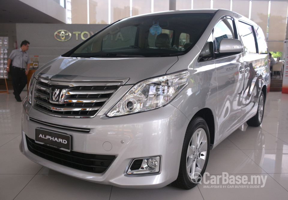 Toyota Alphard AH20 Facelift (2014) Exterior