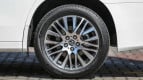 Toyota Alphard Exterior photo