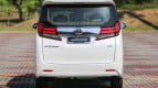 Toyota Alphard Exterior photo
